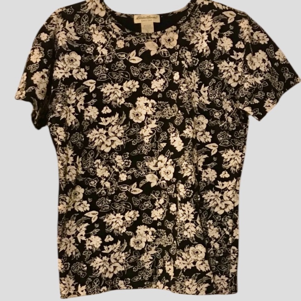 EDDIE BAUER SHORT SLEEVE FLOWER TOP